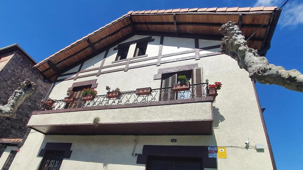 Apartament Tuul Etxea Galdakao 0*,