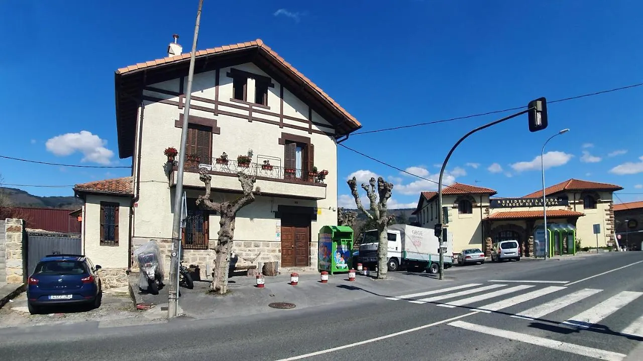 Homestay Tuul Etxea Apartment Galdakao