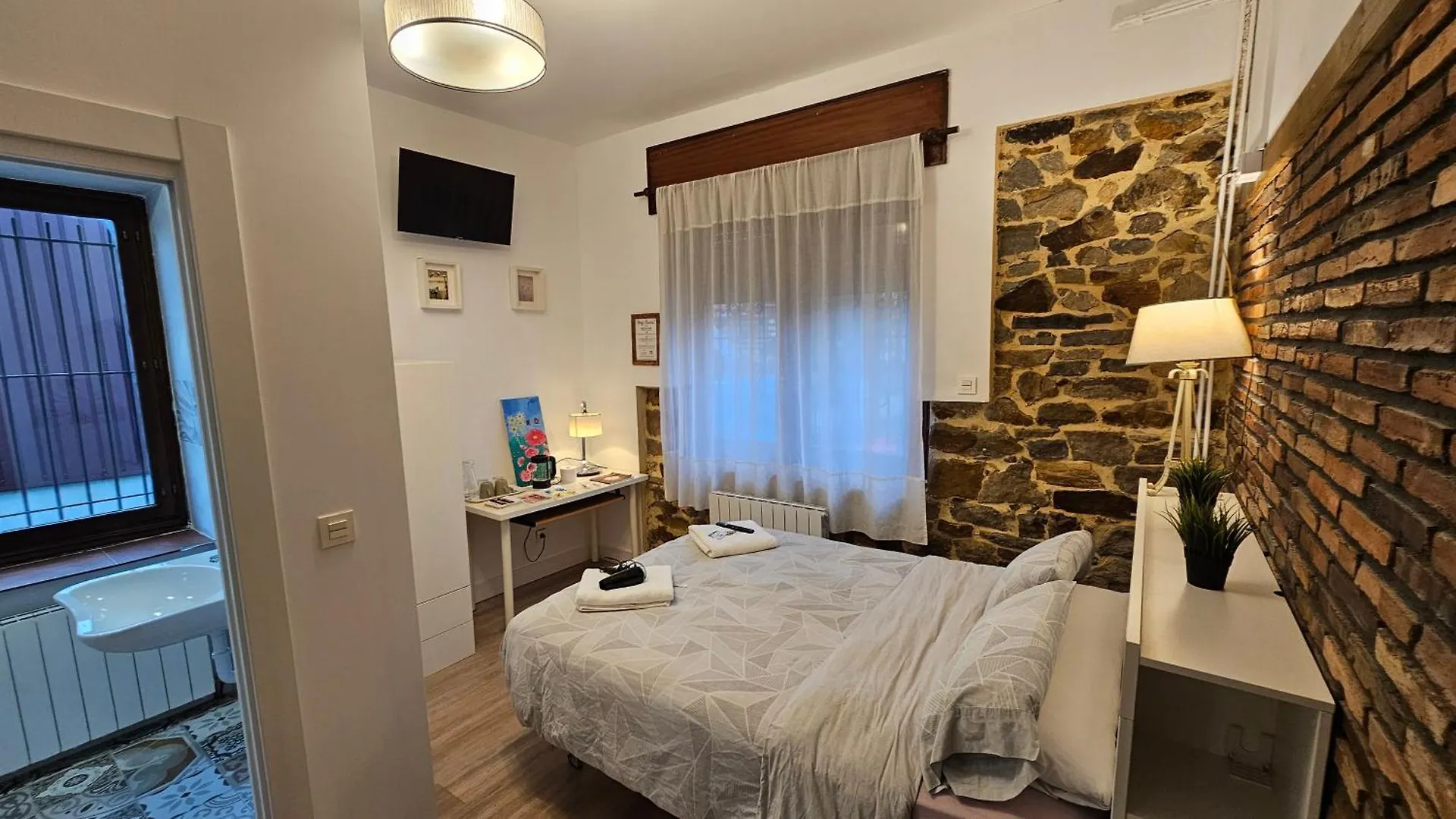 Tuul Etxea Apartment Galdakao Homestay